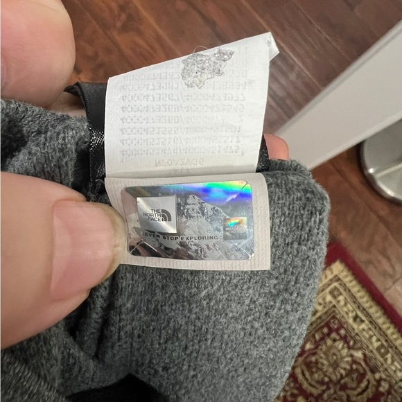 The North Face Charcoal Quarter-Zip Top - Picture 4 of 8